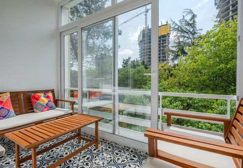 Lain-lain Flat With Balcony 4 min to Akmerkez Mall in Etiler