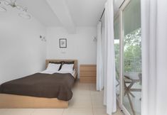 Others 2 Zakopane 3-bedroom Apartment by Renters