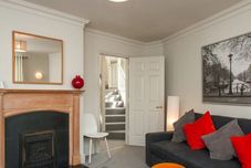 Lain-lain Central Quiet 2 Bedroom Townhouse With Office