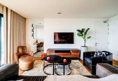 Lainnya 6 Sea Point s Gem Alpha Penthouse