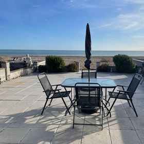 Room 1 Contemporary Beachfront Bungalow With Direct Access to the Sea, Eastbourne Miniature Steam Railway Hotels
