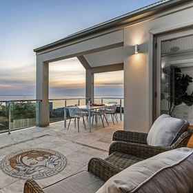 Room 1 Sunset View Luxury 4 Bedrooms With Sauna, Hotel The New Atrium Restaurant and Function Centre