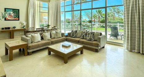 其他 2 Splash Into Style Ground Floor Poolside Condo