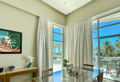 其他 7 Splash Into Style Ground Floor Poolside Condo