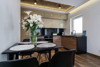 Others 4 Deluxe Apartment Near the Sea