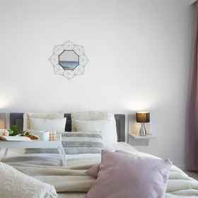 Room1精英公寓波浪免費停車場陽台靠近海灘,格但斯克大学飯店