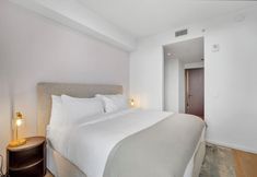 อื่นๆ 7 Bayside Apt with Stunning City Views