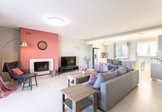 Others 6 Beachfront Artemida Retreat - Peony Seabreeze Gem