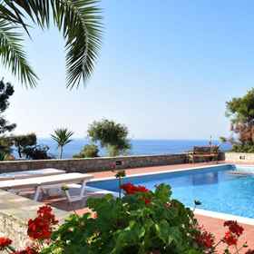 Room 1 Anemologio Infinityblue Villa Siroko Private Pool, Kostas and Angela Mavrikis Museum of Alonissos Hotels