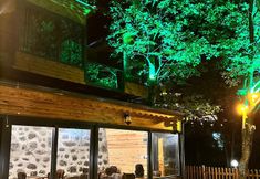 Others 3 Dolobi Bungalow