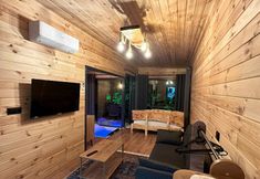 Others 5 Dolobi Bungalow