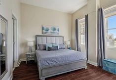 Others 5 Elegant Condos in NOLA with Rooftop Pool