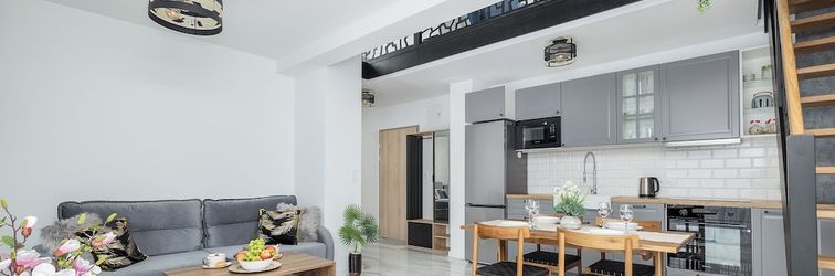 Lainnya Two-level Apartment by Renters Prestige