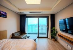 Others 2 More Than Sokcho Lighthouse Branch
