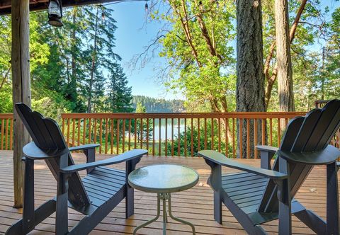 Others Port Orchard Lakefront Cabin w/ Fire Pit & Grill!