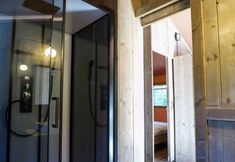 Lain-lain 4 Cozy Tent Lodge With Sanitary Facilities