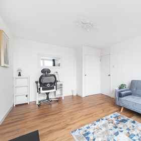 Primary image 1 Modern Living In Stylish 3bed Flat, River Park Tower Marketing Suite Hotels