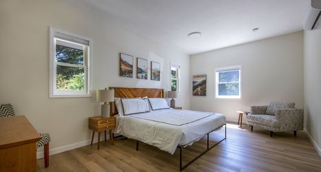 其他 2 Orchard Haven Combo 6 Bedroom Home by RedAwning