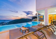 Lainnya 7 Lux Villa With Jacuzzi Inf Pool - All Rooms w AC