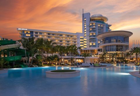 Others Pier Sixty-Six