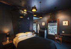 Others 5 The Roxbury at Stratton Falls