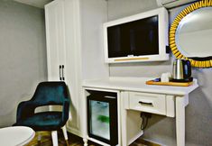 Others 6 The Saint Hotel