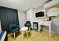 Others 7 The Saint Hotel