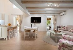 Others 7 Casa Di Nika Private Heated Pool and Jacu