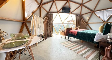 Others 2 Domo Geodésico com banheira