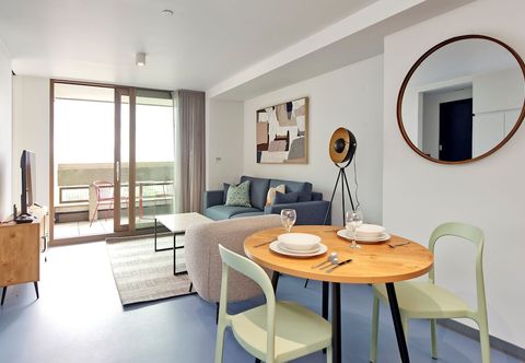 Others Striking One-bedroom Apartment Vibrant Poplar
