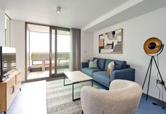 Others 5 Striking One-bedroom Apartment Vibrant Poplar