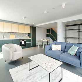 Room 1 อพาร์ตเมนต์สองห้องนอนที่น่าตื่นตาตื่นใจในลอนดอนตะวันออก, โรงแรม & ที่พัก One Canada Square