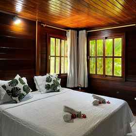 Primary image1Pousada das Flores,州长卡洛斯·威尔逊机场 (FEN)飯店