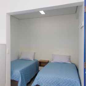 Room1Asturias Mall Suites,蒙特塞拉特飯店