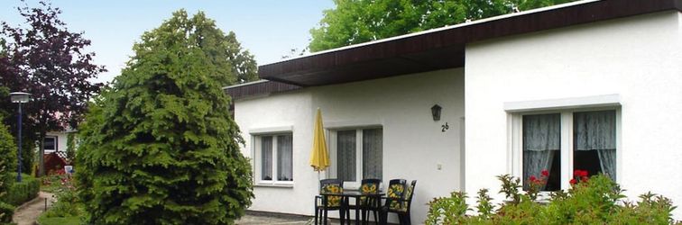 Others Twin Bungalow at Black Lake, Schwarz