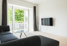 Others 3 Beautiful 2-bed Apartment