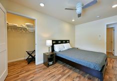 其他 2 Tri Lake House Duplex House Side A and B