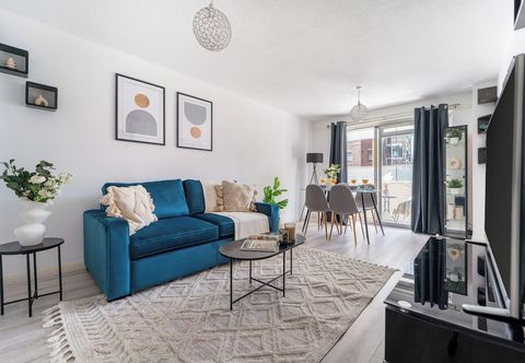 Others Stylish 1-Bedroom with Balcony near Soho