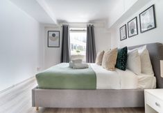 Others 2 Stylish 1-Bedroom with Balcony near Soho