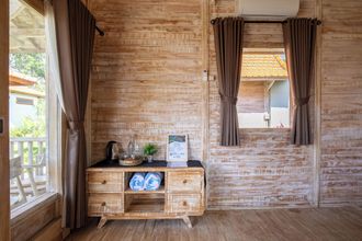 Others 4 Bale Taru Pecatu 