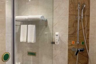 其他 4 Vienna Zhihao Hotel (Chengdu Kuanzhai Alley Zizhuhan Road East Subway Station)