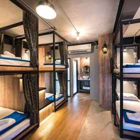 Primary image 1 Sri Hostel Ayutthaya, Nigiwai Shabu&Sushi Buffet อยุธยา สาขาสะพานปรีดี 酒店