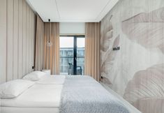 Others 2 Beachside Apartment by Renters