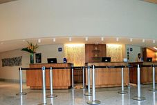 その他 Flats at Beach Class Convention by Yolo