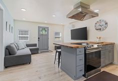 Others 2 1/2 Mi to Ocean: Copalis Beach Hideaway!