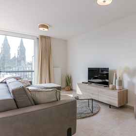 Room 1 Spacious High-quality Duplex Apartment in Ostend, Căn hộ Gistel