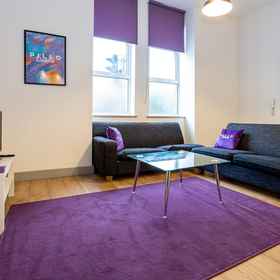 Primary image 1 อพาร์ตเมนต์ใกล้ใจกลางเมืองและมีเดียซิตี้ โดย พิลโล รูมส์, โรงแรม & ที่พัก PZ Cussons Manufacturing