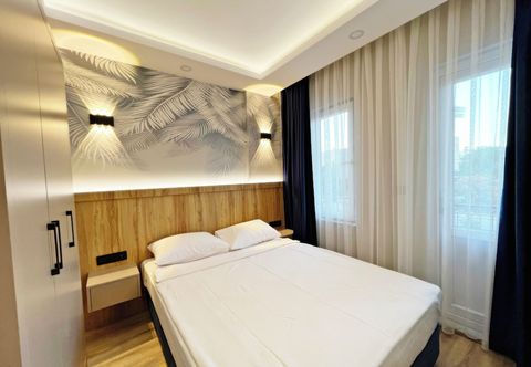 Others Kemer Sunrise Suit