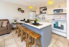 Others 3 High Floor Ocean View Condo with 2 Double Beds