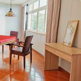 Room 1 Mountain Yueshan Hotel, Hubei Hotels